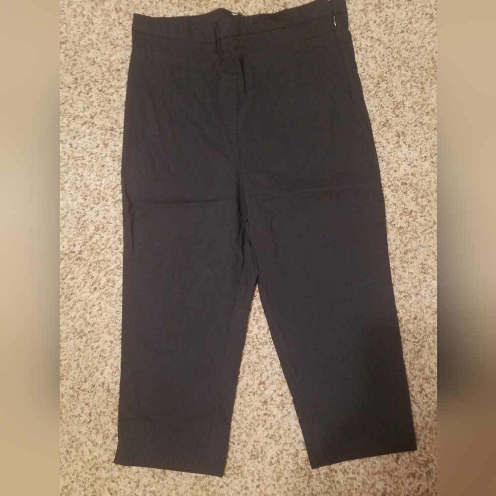 Asos Classic Black Cropped Pants Size 10